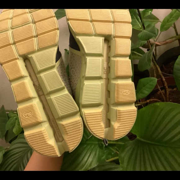 On running cloud stratus - Picture 4 of 4